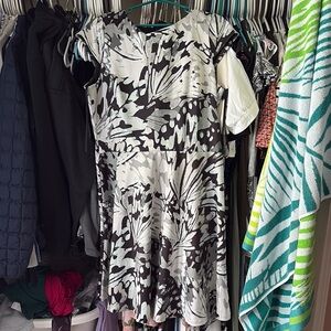 White House Black Market Black and White Dress